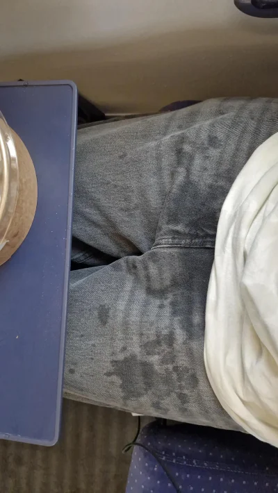 LeafWhisper - #przegryw obszczalem się i wyglądam jakbym rozlał na siebie wodę ehhhh