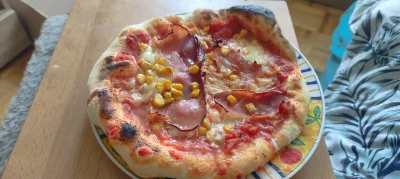 monox12 - Kolejna próba pitcowa, ale za dużo wody miała ta kukurydza ;/
#pizza #gotuj...