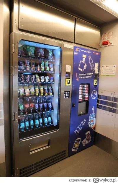 krzynuwek - W kołchozie jest automat z kanapkami i napojami. Odkryłem błąd który pole...