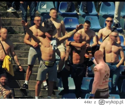 44kr - #famemma Patrykos na wyjebce prowokuje parówy z Elany Toruń