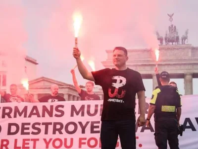 Zakrentas - Czy wiadomo już, o której jutro na Placu Czerwonym Mentzen uczci pamięć o...