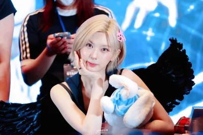 XKHYCCB2dX - #koreanka #bae #Nmixx