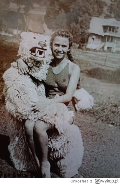 Onkosfera - Wyżalić się muszę, bo się uduszę. Właśnie umiera moja babcia. Nie wypada ...