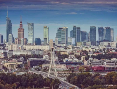 revente - @sylwestrowyprzegryw: 4? Akurat w UE Warszawa ma jeden z lepszych skyline'ó...