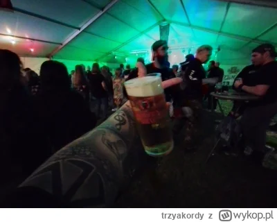 trzyakordy - hop hop,nocni wykopowicze ( ͡º ͜ʖ͡º)

#piwo #pilsnerboy