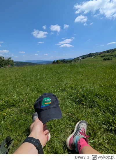 DPary - Czapeczka pod #spierdotrip oczywiście ubrana