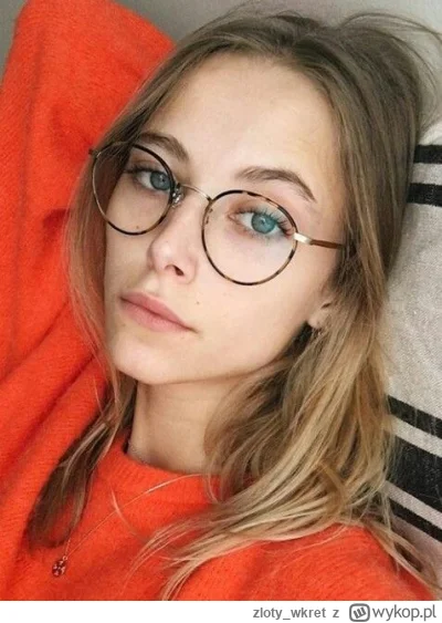 zloty_wkret - Im laska ma większe okulary, tym jest głupsza.
#p0lki #logikarozowychpa...