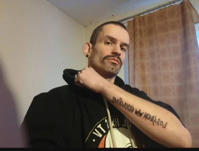 John_Gnick - @bareron: tatuaz mega symboliczny bo zawiera dwie najwazniejsze rzeczy w...