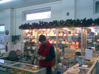 CiastozTruskawkami - Fotka z zakupów przed świętami

#starezdjecia #zdjecia #polskied...