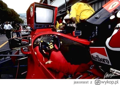 jaxonxst - Gerhard Berger przed startem Grand Prix Monaco 1995. Jak myślicie jaki fil...