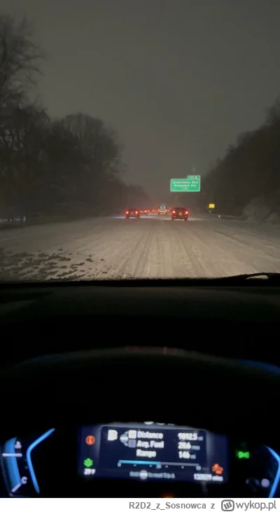 R2D2zSosnowca - Skoro tak wygląda autostrada to jak w tej dziurze muszą wyglądać drog...