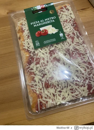 WaltherW - Se margerithę z biedry zjem. Pizza typu rodzinna, ale chuop zje sam.
#jedz...