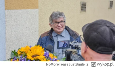 NoMoreTearsJustSmile - Ten Tadeusz mi przypomina pierwszego chorego na covid w Polsce...