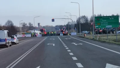 dzidek_nowak - Teraz już nie popieram tych protestów! Kto to widział!
Jechałem dziś d...