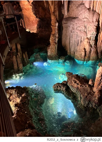 R2D2zSosnowca - @R2D2zSosnowca studnia do której ludzie wrzucali pieniążki i o ile ro...