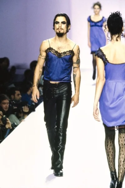 Borealny - Dave Navarro for anna sui s/s 1997
#teczowepaski #nocnyteczowy xd ( ͡° ͜ʖ ...