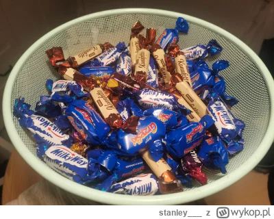 stanley___ - #gownowpis #halloween

Nikt nie zadzwonił do drzwi. I co mam zrobić z ty...