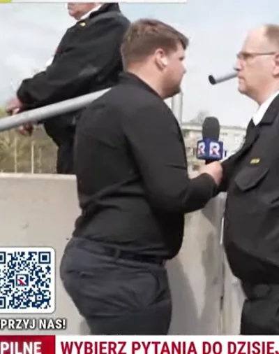 Bujak - @SmutnoMi: czy można tego funkcjonariusza nazywac DUPIARZ? XD