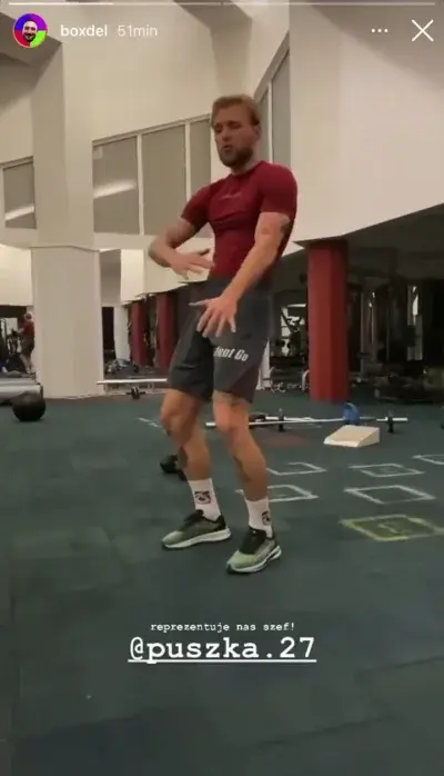 histaminapusz - Dziewczynki zapraszam do szatni, będziemy ćwiczyć crossy
#mecz