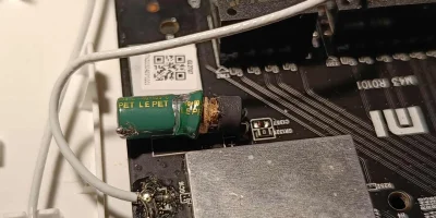 ZjemCinos - Poprzedni lokator w lokalizacji, którą się zajmuję zabrał sobie router na...