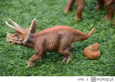 ef4L - @schnippen_schnappen: Mam pewną słabość do Triceratopsa, chociaż przez Spielbe...