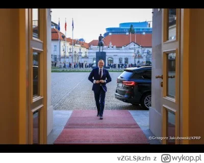 vZGLSjkzfn - nadbydlaku! To jest twój nowy Prezydent, możesz na niego pluć jadem prac...