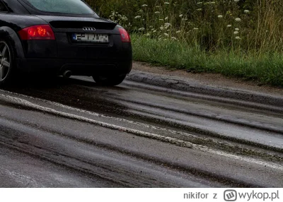 nikifor - @puto: Kolejny szczyl co PRL widział na zdjęciach. Tamte "chodniki" w takic...