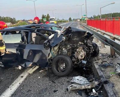 skrytek - Wracali w sześć osób fiatem cromą?