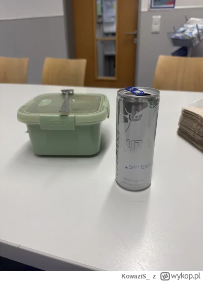 KowaziS - @LateBloomer  żarcie wleciało z redbullem można iść walczyć dalej ; p