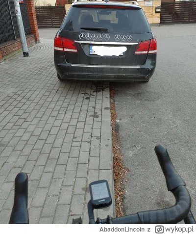 AbaddonLincoln - 49 555 + 11 + 22 = 49 588

Szprycha amputowana, jeżdżę, obserwuję, s...