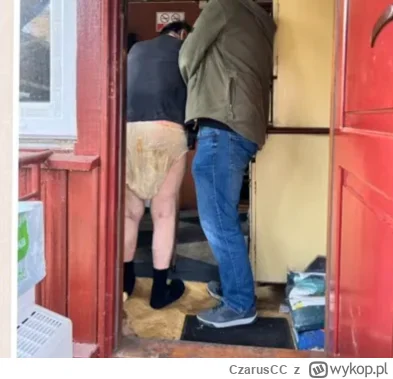 CzarusCC - @bbbbbbbb: jaki głuchy? on ma raj przecież, czysty, świeży, zadbany, ogolo...