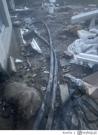 Kref3x - #przegryw na budowie dawno juz nikogo nie ma a chuop dopiero zaczyna myc spr...