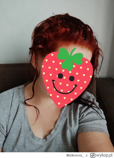 Melkovva_ - Nie chcę się chwalić czy coś ale ten kolor wygląda obiecująco xD
#wlosing...