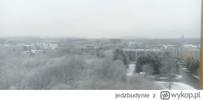 jedzbudynie - jak juz tak zaczelo byc bialo to moze pochwale sie widoczkiem.

#krakow