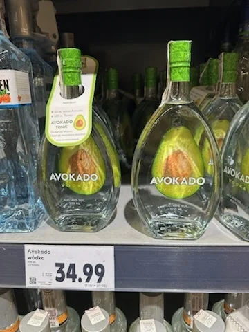 Furman84 - #raportzpanstwasrodka 

Wesołych Świąt Wszystkim na Tagu ale też i Kambożu...