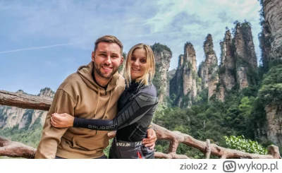 ziolo22 - Polacy mogą korzystać z ruchu bezwizowego do Chin aż do końca 2026 roku . W...