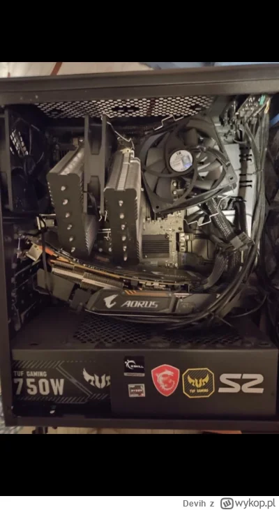 Devih - #pcmasterrace #logikarozowychpaskow #zonabijealewolnobiega
Efekt lekkiego nie...