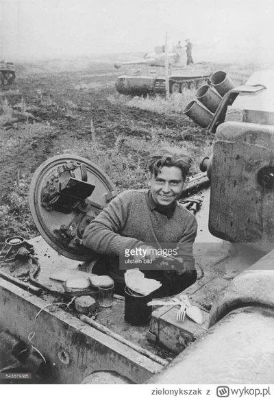 zielonykszak - ja chyba do muzeum broni pancernej w poznaniu sie wybiore bo juz dawno...