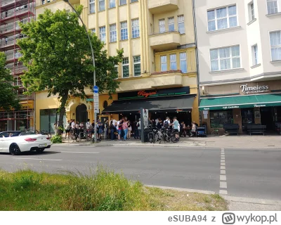 eSUBA94 - @erni13: byłem tam w maju jak otwierali nowy lokal
kolejka już się zaczynał...