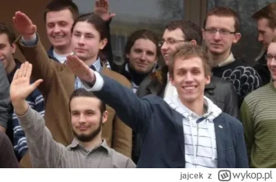 jajcek - @Retroop