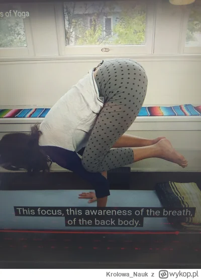 Krolowa_Nauk - Sport to zdrowie! Właśnie robię sobie yogę i się wywaliłam na twarz, b...
