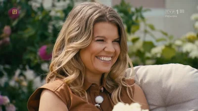 francopolo - #rolnikszukazony KIEDY PRZYPADKIEM SMYRGNĄŁEŚ CIOCIE POD STOŁEM ZA KOLAN...