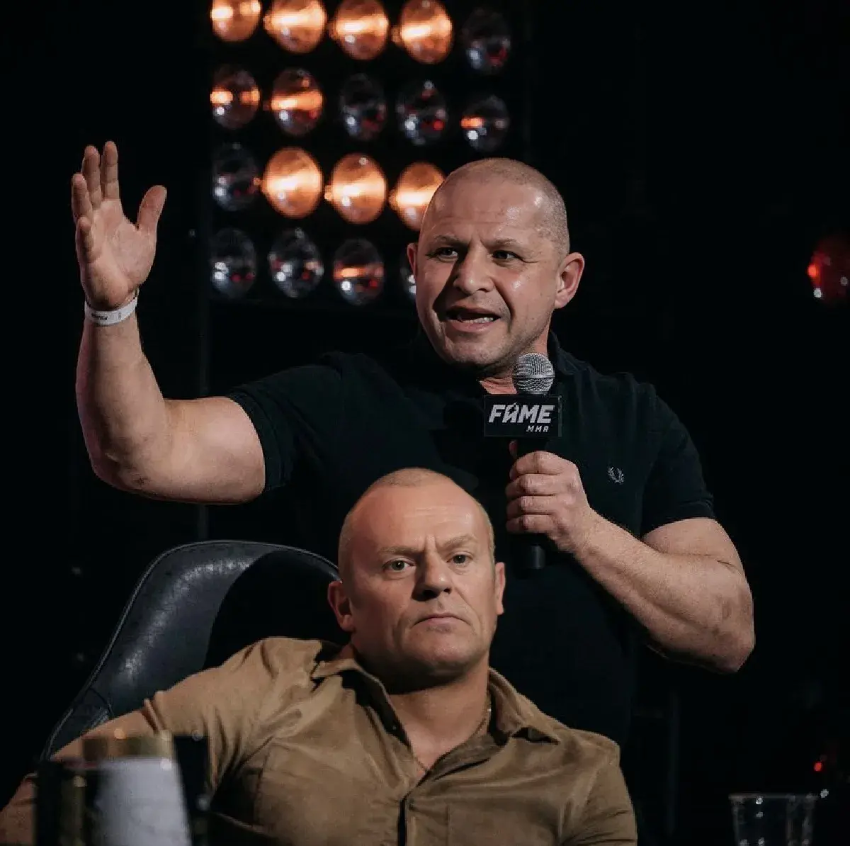 Petsyk - Co ma do tego?! Co ma do tego?! Panie Murański, powie pan panu Nawrockiemu c...