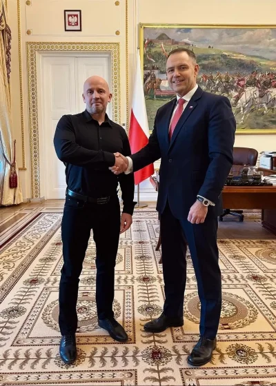 JanuszherbusKoryBut_Wisnioweczka - Rychu Peja x Karol - Życie k-------e
#heheszki #ry...