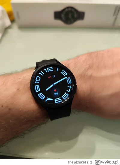 TheSznikers - Świeży zakup więc #kontrolanadgarstkow 

#smartwatch