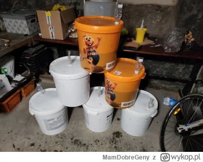 MamDobreGeny - Ja juz nastawy porobił, no bo co 
#przegryw #wino