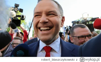 robert_blaszczykowski - Bedzie tak: kibol teraz nie podpisze podniesienia akcyzy. 

W...