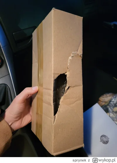 sprynek - Druga paczka odebrana z #inpost w tym tygodniu i znowu wygląda jakby ktoś s...