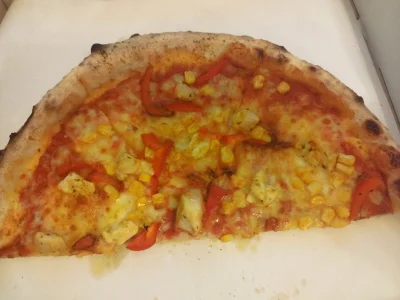 DFWAFDS - #przegryw patrzcie jaka dobra pizza dla huopa, już połowę zjedzona taka dob...