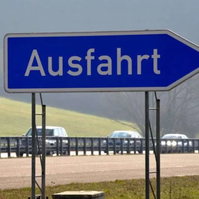 fishery - @PozdroMleczny: Ausfahrt: największe miasto w Niemczech,  każdy zjazd z dow...